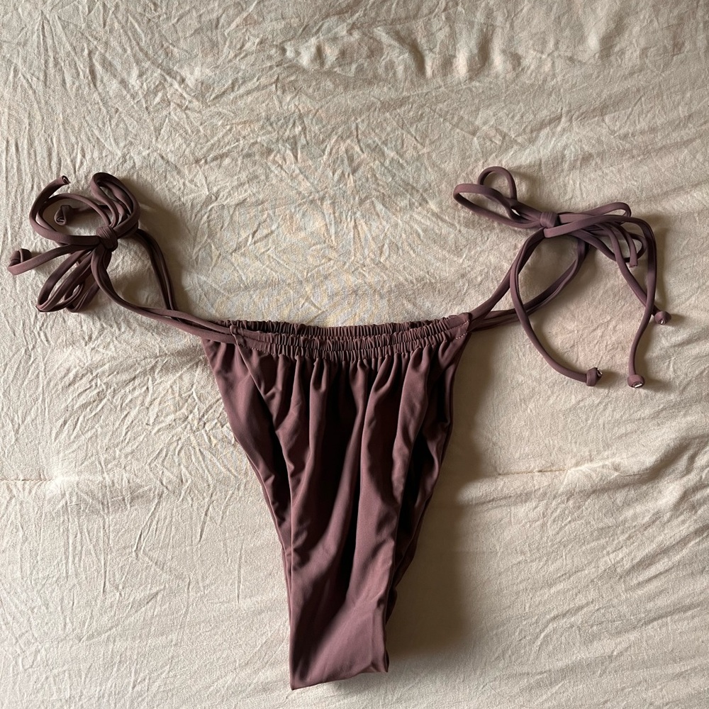 Maoi Double String Bikini Bottom
